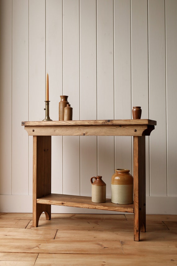 Konsolentisch im Vintage Stil aus Massivholz | Rustikaler Konsolentisch | Konsolentisch aus Holz | Rustikaler Flur-Tisch | Handarbeit | Volkshaus