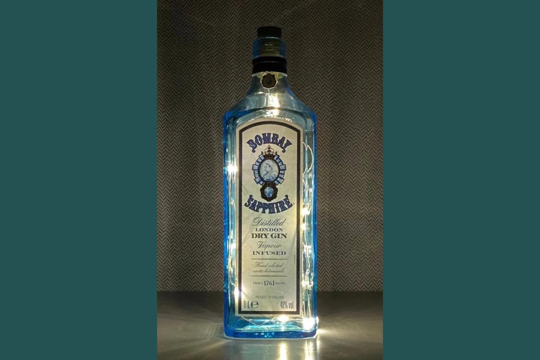 BOMBAY SAPPHIRE  壁掛けライト