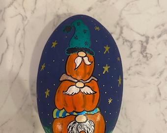 Gnomes pumpkin stack