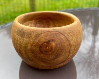 Walnut Wood Snack BowlCandy DishKey Holder