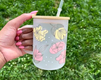 Boho Frosted Glass Mug with Bamboo Lid and Straw, flower glass mug, boho flower Glass Libby Mug, Gifts for Her