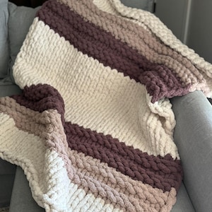 Stripe handmade chunky knit chenille blanket, Farmhouse throw blanket, Housewarming gift, New Mom, Picnic blanket, Grad gift, Gift for Him