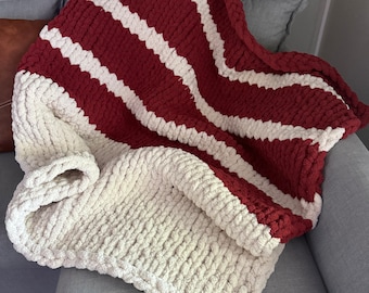 Stripe handmade chunky knit chenille blanket, Farmhouse throw blanket, Housewarming gift, New Mom, Picnic blanket, Grad gift, Gift for Him