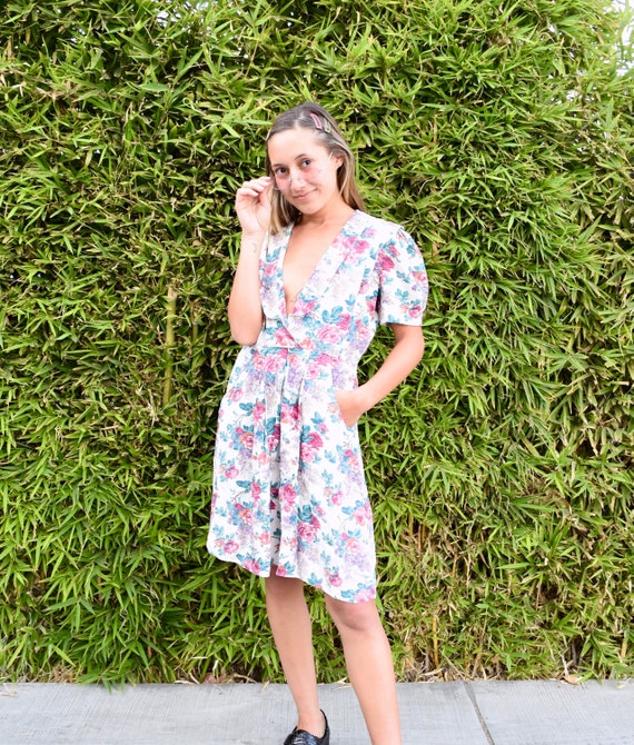 Gorgeous 1980s Floral Mini Dress with Pockets