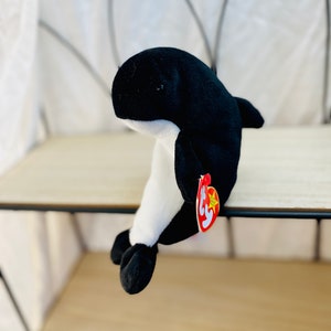 Vintage Waves the Orca Whale - Retired Beanie Baby