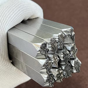 Mese di nascita Fiori Rosa Giglio Tulipano Punzoni Gioielli Metallo, Strumenti per timbri in pelle Braccialetto Strumento fai da te per artigianato, Timbro di design in metallo artistico immagine 10