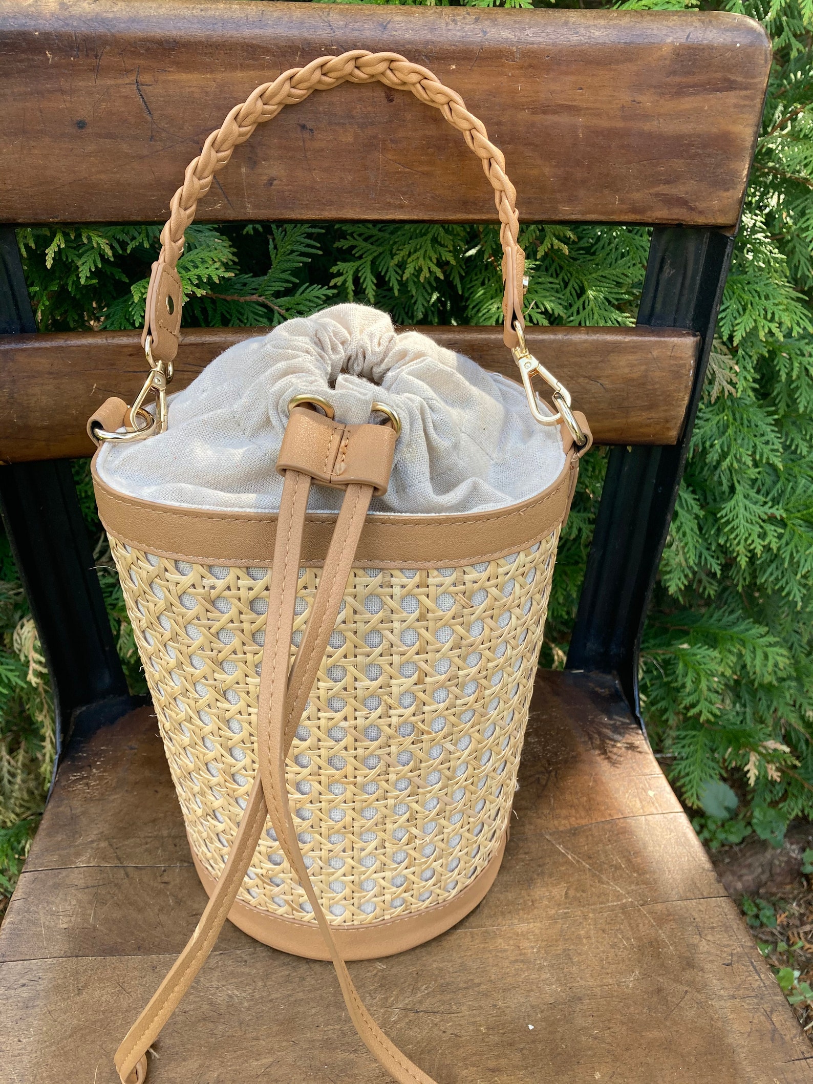 tommy bahama bucket tote