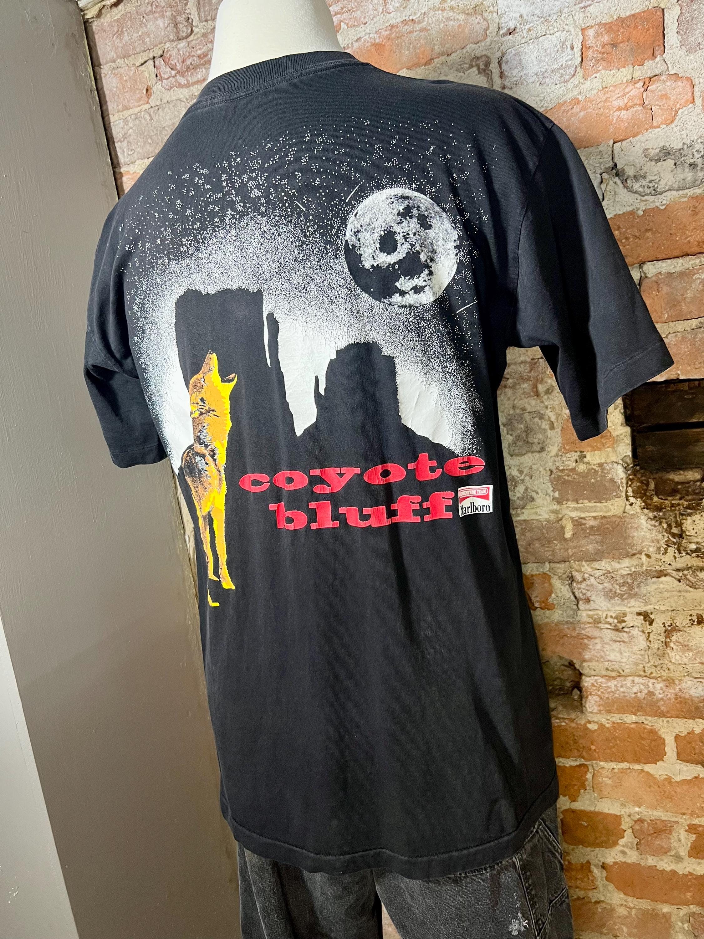 トップス Marlboro \"coyote bluff\" 90's Black t 90's Marlboro マルボロ coyote bluff コヨーテ バックプリント