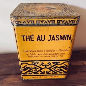Vintage-Jasmine Tea Tin-For Display-Rustic Decor-Farmhouse Decor-Tea Room-Tea Party-Tea Barista-Beautiful Gold Color-Chinese Writing