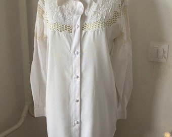 Vintage Trachten Korean blouse top cream ivory size M