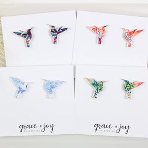Hummingbird earrings stud, floral earrings, small studs, birthday gift for grandma, bird studs, bird lover gift, hummingbird jewelry, floral