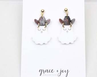 White ghost with cowboy hat earring, Halloween earrings for women, dangle earring, cowboy ghost earring, trick or treat earring country