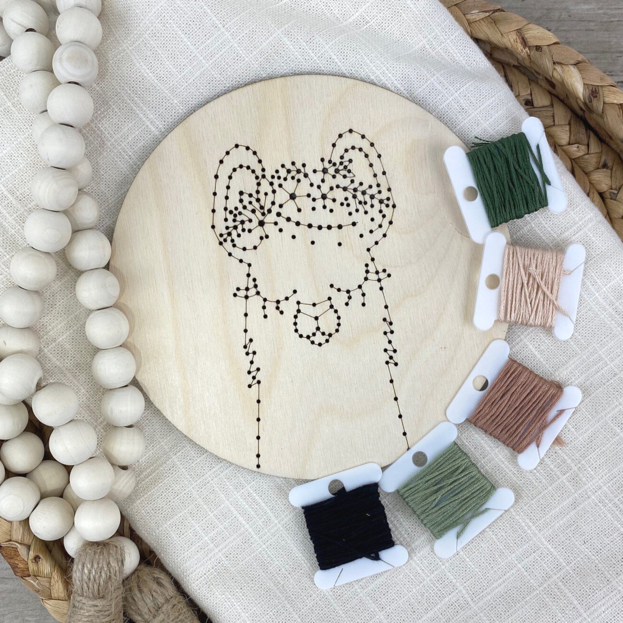 DIY Embroidery Kit for Beginners, Floral Embroidery Pattern, Wood  Embroidery, DIY Wooden Crafts, Adult Craft Kit Women, Wooden Embroidery 