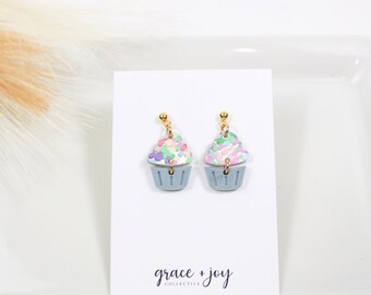 Pendientes de cupcakes, pendientes de fiesta de cumpleaños, regalo de cupcakes para niñas, pendientes de lunares, regalo de cumpleaños para panaderos, pendientes de cumpleaños divertidos, espejo