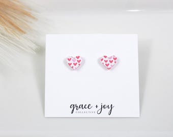Orecchini a bottone a forma di mini cuore rosa, piccoli orecchini a bottone in acrilico, regalo per San Valentino, orecchini per insegnanti, piccoli orecchini a bottone a forma di cuore per ragazze, San Valentino