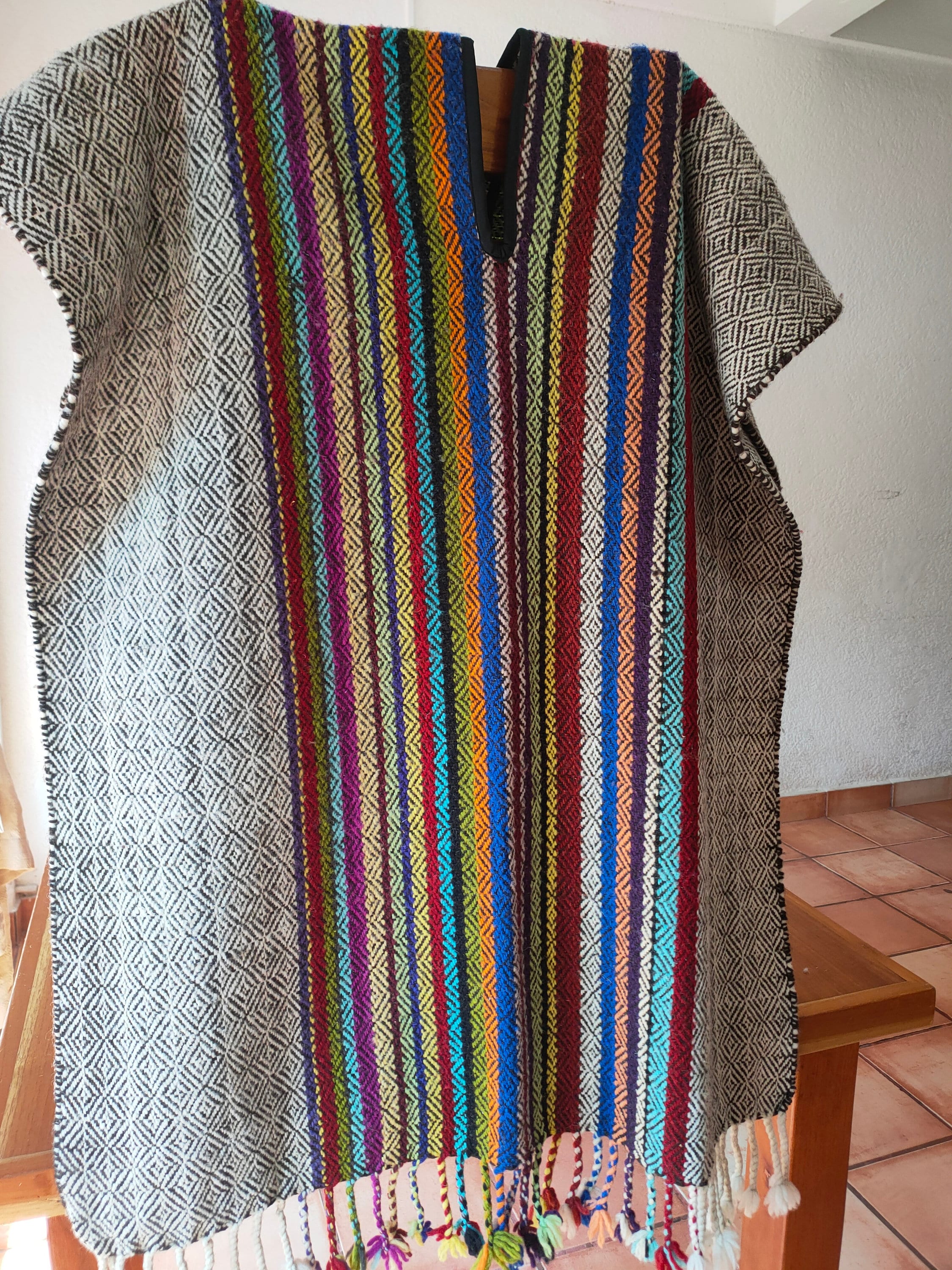 Authentic Zapotec Ponchos (one Size Adult) *Unisex* 100% Wool and Natural Dyes.  35"in W x 39"in L.