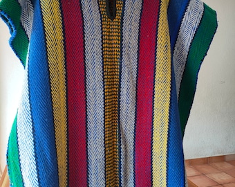 Authentic Zapotec Ponchos ( one Size Adult ) *Unisex* 100% Wool and Natural Dyes. 35"inW x 39"inL.