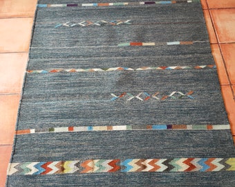 Authentic Zapotec Rug (Modern Tradition) 100% Wool and Natural Dyes. 52"in W x 79"in L.