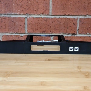 Surfboard SB8200 / SB6190 / SB6141 / CM8200 Cable Modem Rack Mount