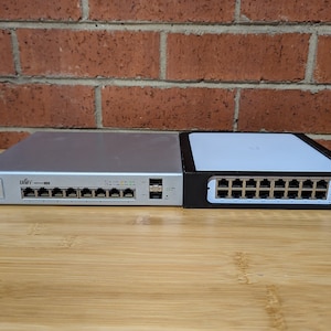Ubiquiti Unifi Switch 8 150W & Unifi Switch Lite 16 PoE Rack Mount