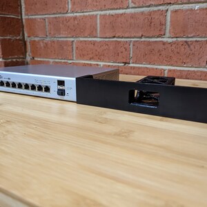 Rack mount for Unifi Switch 8 150W & Unifi Cloud Key V1