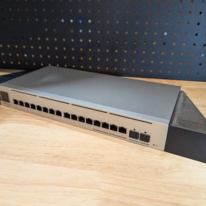 Ubiquiti Unifi Pro Max 16 Rack Mount
