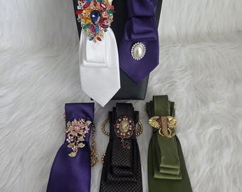 Elegante collar con broche de corbata hecho a mano, corbata de mujer