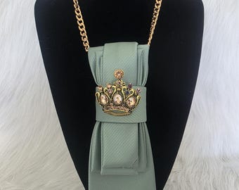 Elegant handgjord slipsbroschhalsband, damslips