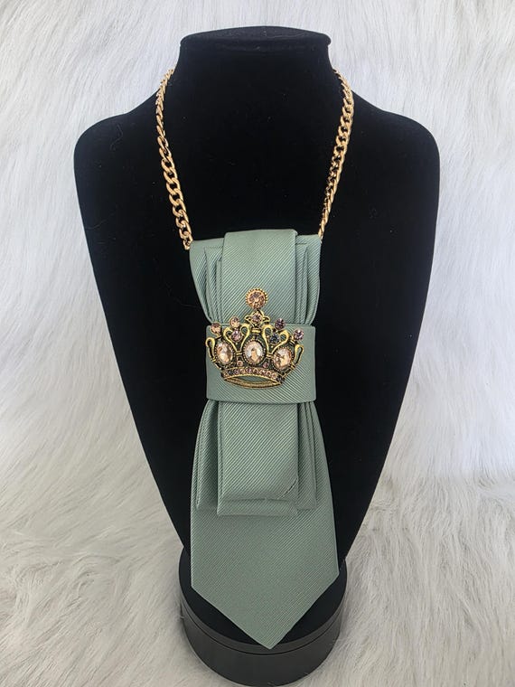 Elegant Handcrafted Necktie Brooch Necklace, Women's Necktie