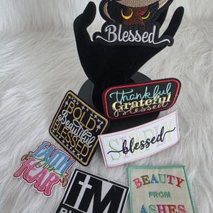 Geborduurde Faith-strijkpatches: christelijk spijkerjasdecor