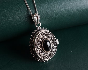 Silver Vintage Mexico Real Obsidian Gemstone, Obsidian  Black necklace, poison locket, Halloween gift ideas, unisex nacklace. gift