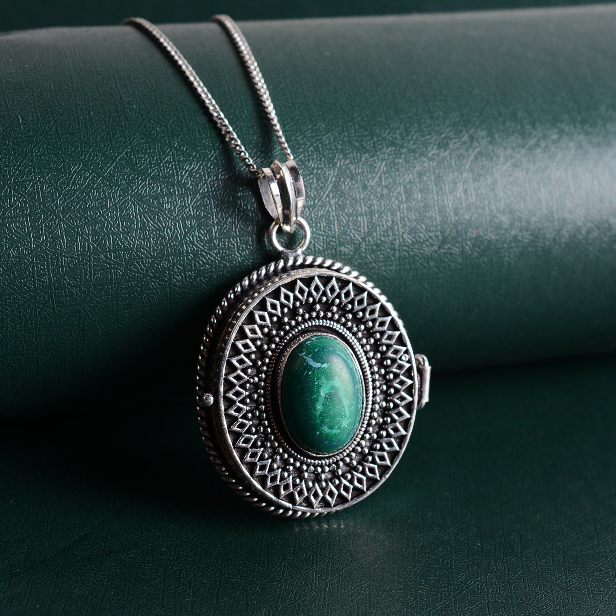 シルバーターコイズ宝石ペンダント、シルバーメッキペンダント