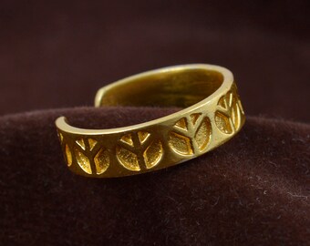 Peace Sign Ring: Vintage Hippie Style - Etsy