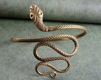 Bracciale serpente d'oro, polsino serpente intrecciato, polsino superiore del braccio, bracciale serpente in oro, articoli di tendenza estivi, graziosi gioielli da donna serpente.