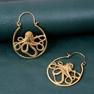 Gold Octopus earrings, octopus jewelry, squid earrings, nautical jewelry, pirate, ocean, sea life, animal jewelry, hoop earrings.