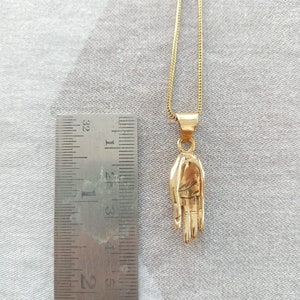 Ciondolo a forma di mano di Buddha in ottone: collana Dhyana Mudra Yoga
