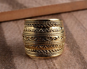 Mandala Brass Ring, Sacred Geometry Band, Gold Statement ring.