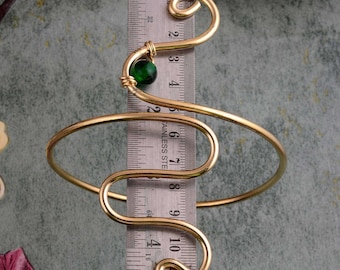 Armband Upper Arm Cuff Armlet Brass With a green onyx stone spiral armband Valentine gift Item, Gift for her.