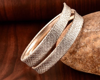 Brazalete de plata, brazalete abierto