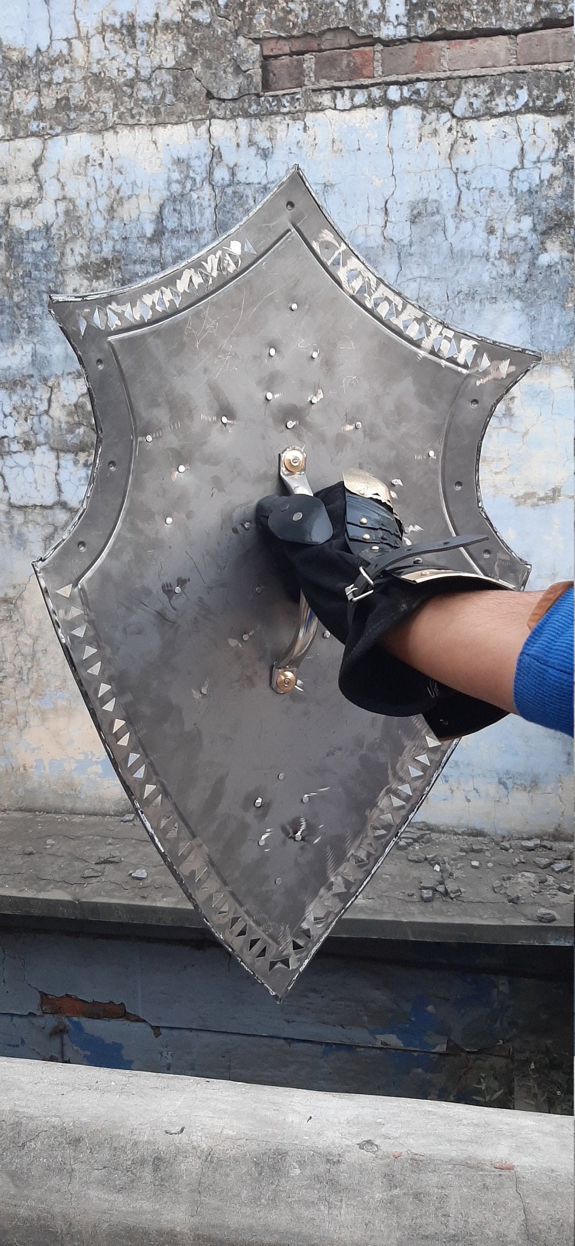 中世の騎士の盾、ファンタジーの盾、LARP の鎧、コスプレの鎧 中世の騎士の盾、ファンタジーの盾、LARP の鎧、コスプレの鎧