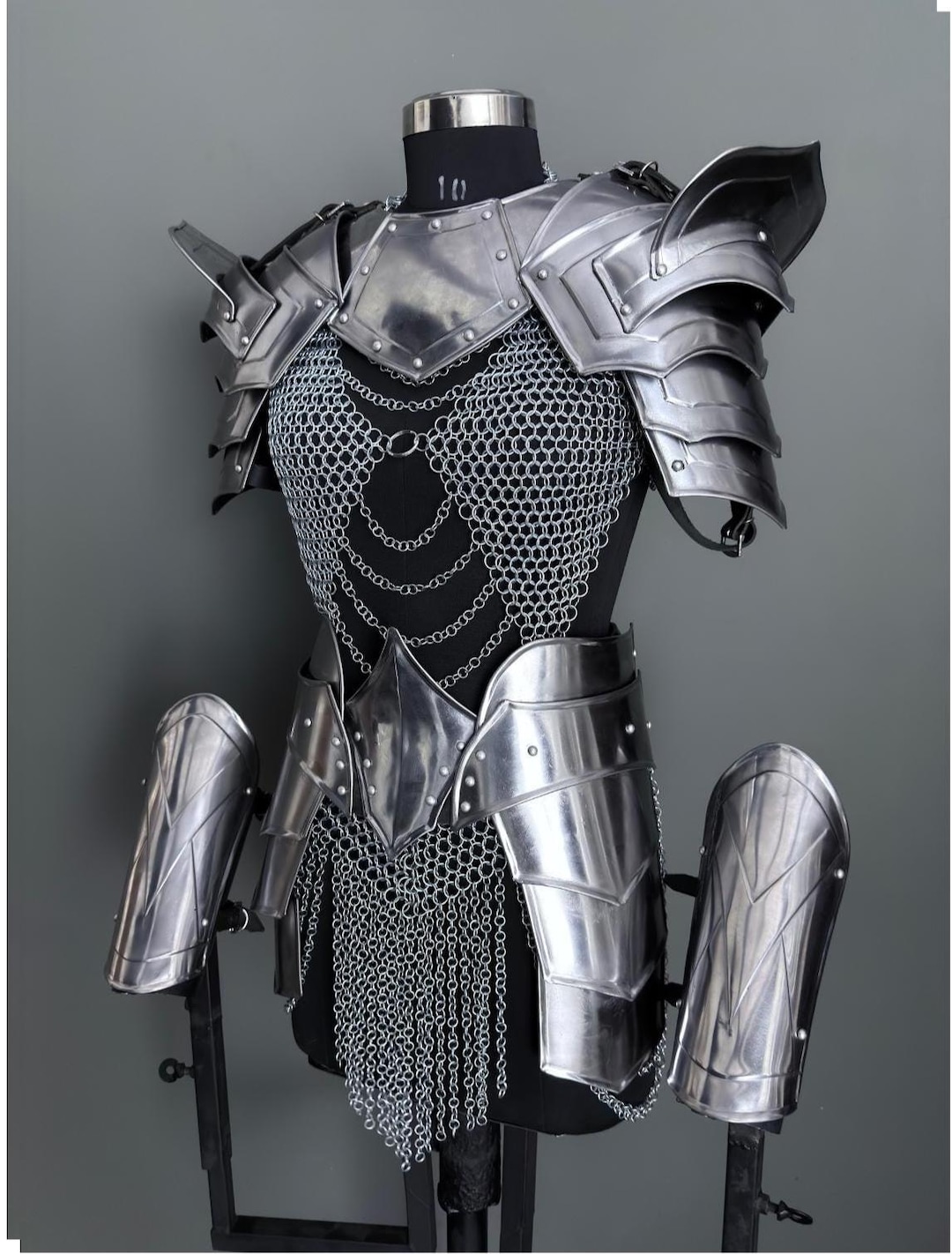 Brave Lady Medieval Cuirass Armor: Steel Chainmail Cosplay Costume ...