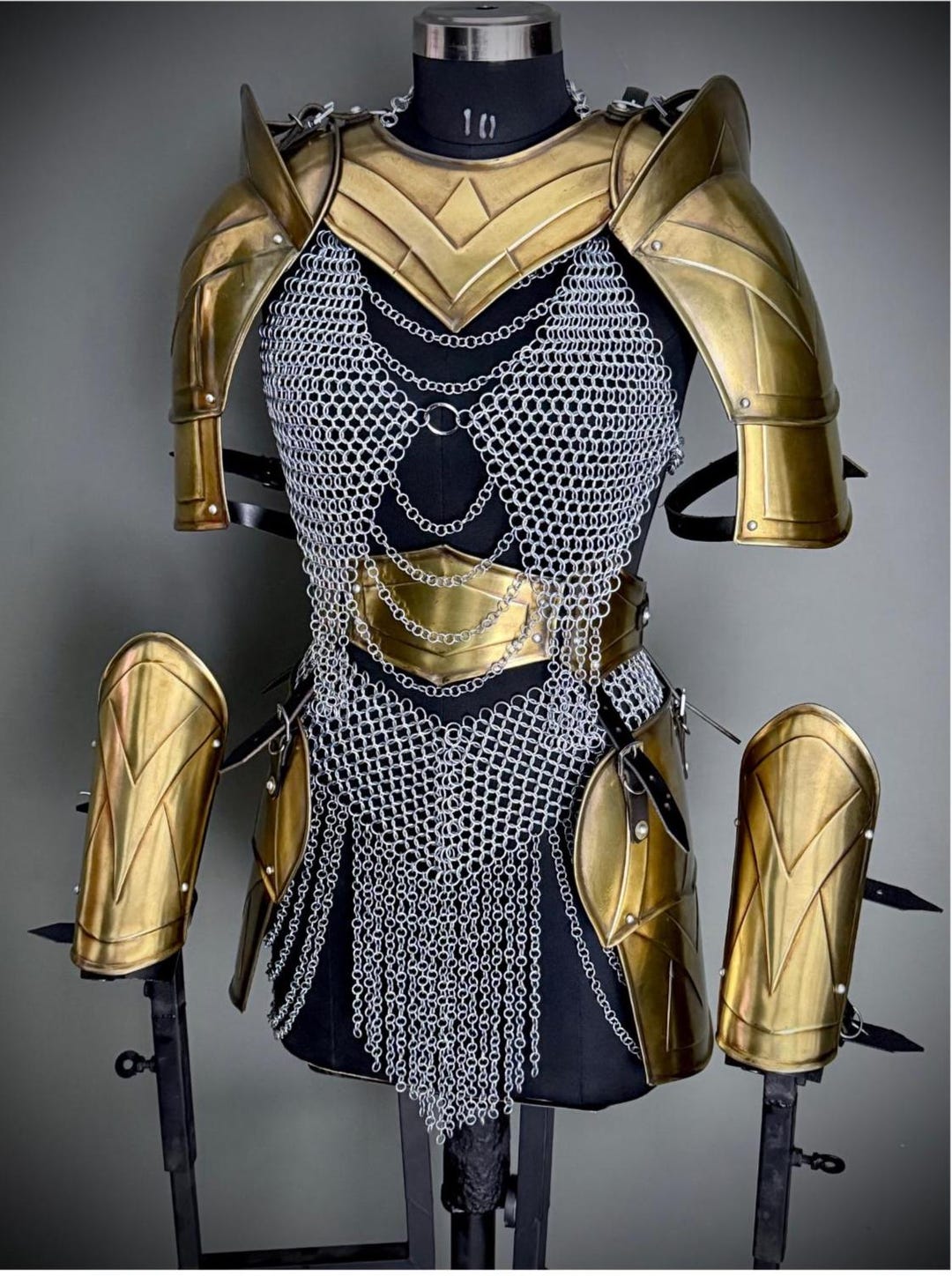 Brave Lady Steel Cuirass Armor
