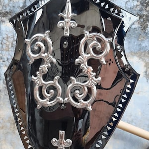 Medieval Knight Shield: Stainless Steel LARP Cosplay Armor