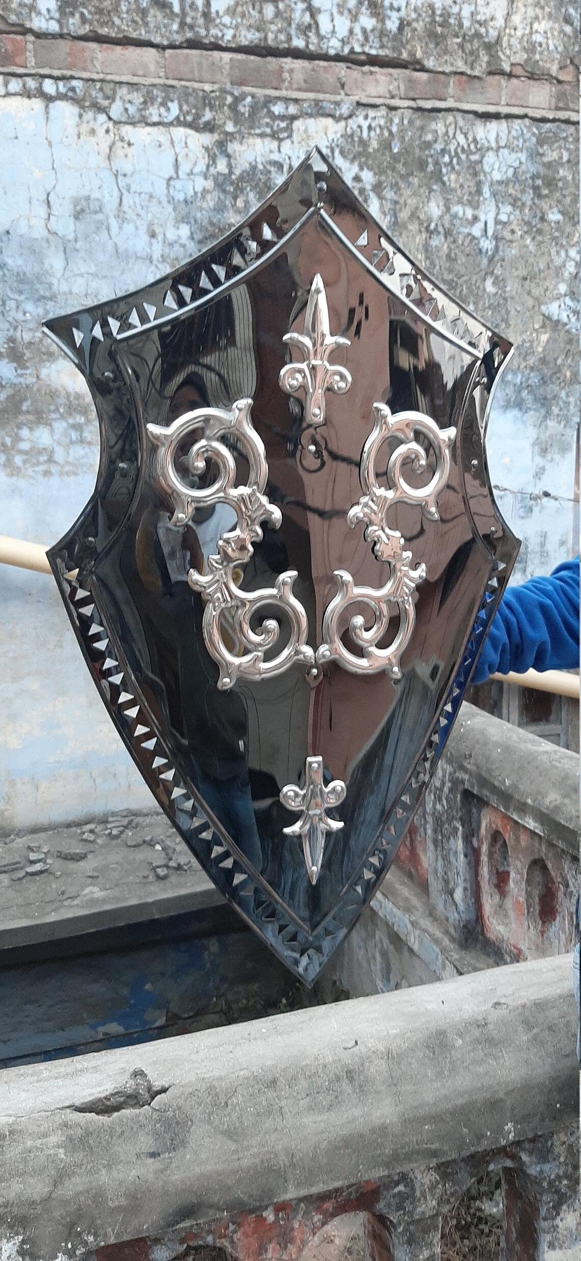 中世の騎士の盾、ファンタジーの盾、LARP の鎧、コスプレの鎧 中世の騎士の盾、ファンタジーの盾、LARP の鎧、コスプレの鎧
