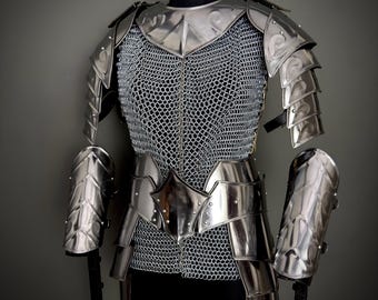 Handgefertigte Kettenrüstung aus Stahl | Ritter Hauberk, Schulterstücke & Armschützer