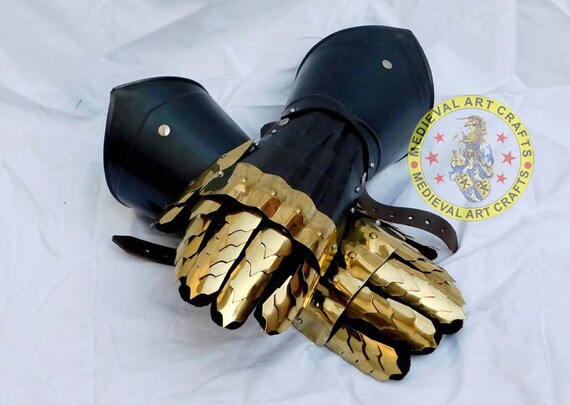 Medieval Steel Gothic Gauntlets with brass decor and leather gloves inside movable functional finger for LARP /& re-enactment use.