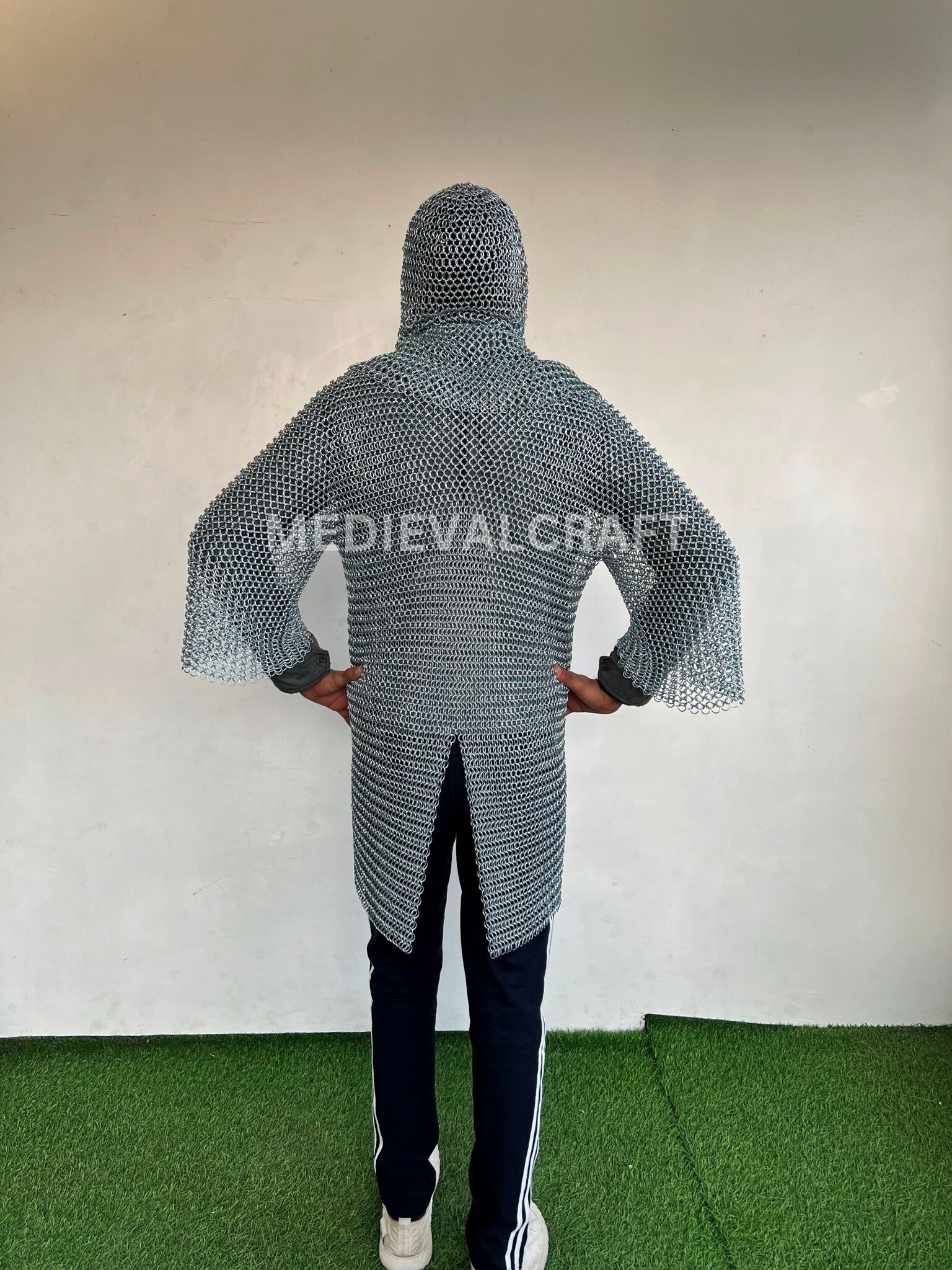 Cuffia in maglia di ferro Cavaliere medievale Armatura rinascimentale Cappuccio in maglia di ferro Vichingo LARP Calibro 16 – acquista a prezzi convenienti sul marketplace