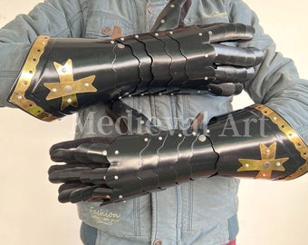 Medieval Knight Gauntlets: Solid Steel Larp Armor with Leather Gloves