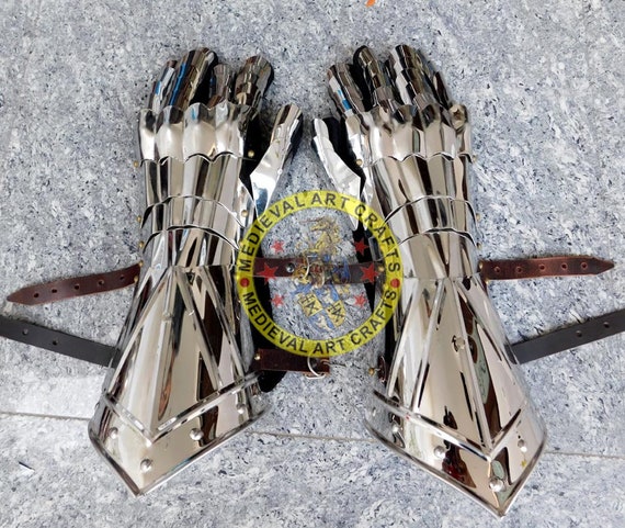 Knight Gauntlet Armor, Rust free finshing, fully functional finger, for Sca, LARP, Cosplay