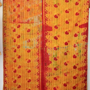Trapunta Kantha vintage fatta a mano in cotone indiano, copriletto reversibile in stile boho, coperta Gudri